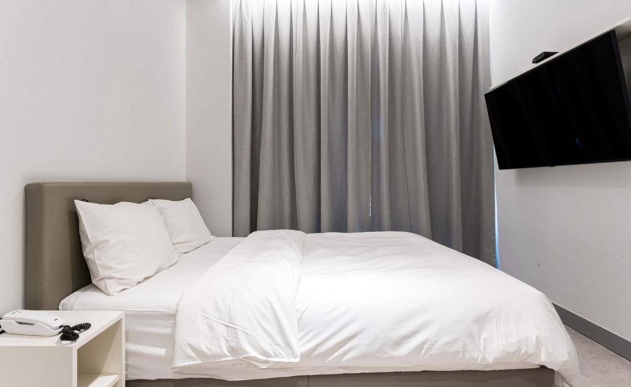 H Avenue Idae Shinchon Hotel